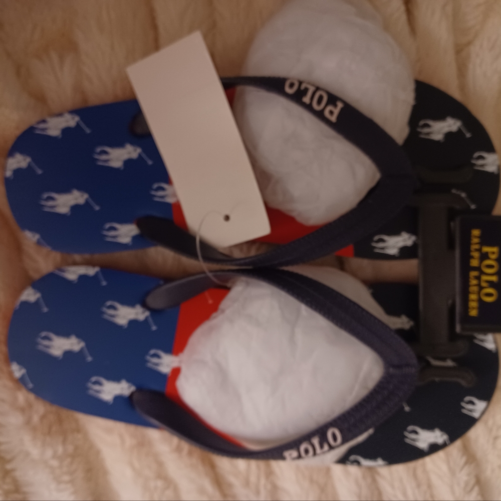 Shoes - Picture 3 of 4